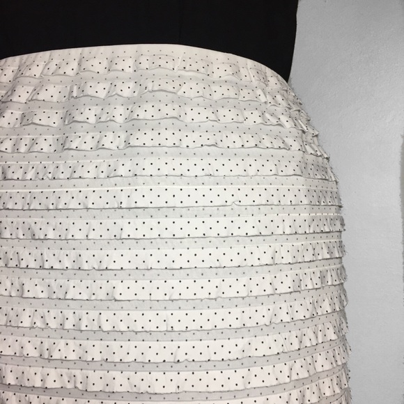 Black & White Polka Dot Ruffle Pencil Skirt 4X - Picture 3 of 5